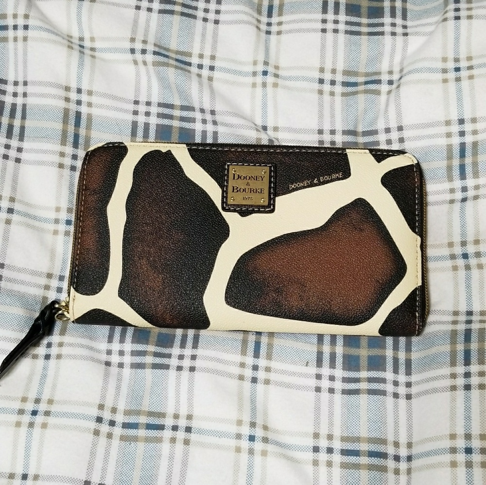 Dooney and Bourke wallet